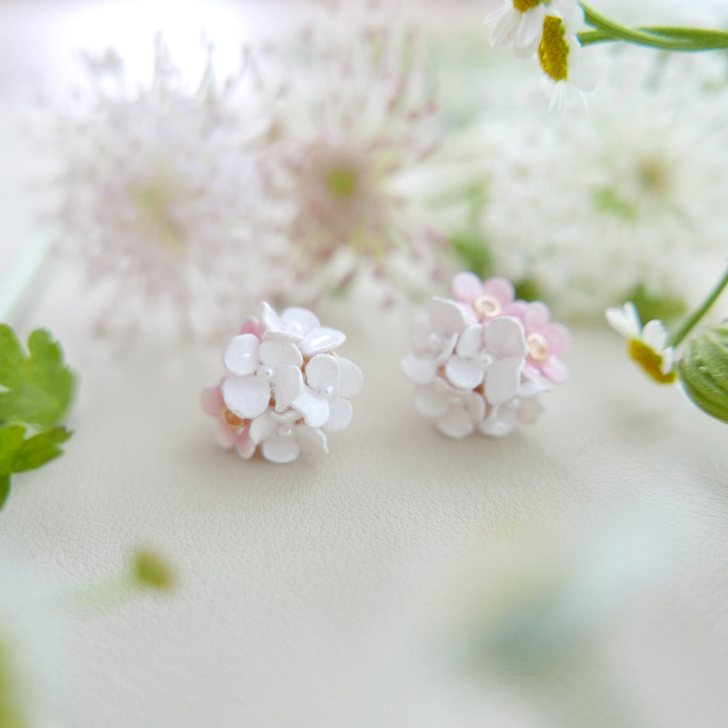 繡球花與勿忘我耳環